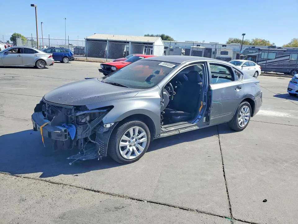 2015 Nissan Altima VIN 1N4AL3AP2FN917564 фото 1