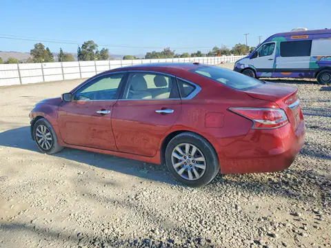 2015 Nissan Altima VIN 1N4AL3AP0FN335835 фото 2