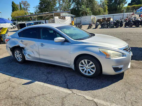 2015 Nissan Altima VIN 1N4AL3AP8FN363026 фото 4