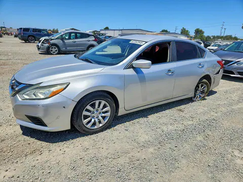 1N4AL3APXGC167909 — 2016 Nissan Altima, Задняя часть (Rear End), фото до ремонта