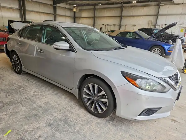 1N4AL3AP3GC243504 — 2016 Nissan Altima, фото 4 с аукциона Copart, Задняя часть
