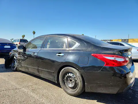 1N4AL3APXGC210662 — 2016 Nissan Altima, фото 2 с аукциона Copart 13.10.2026, Передняя часть