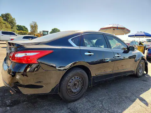 1N4AL3APXGC210662 — 2016 Nissan Altima, фото 3 с аукциона Copart 13.10.2026, Передняя часть