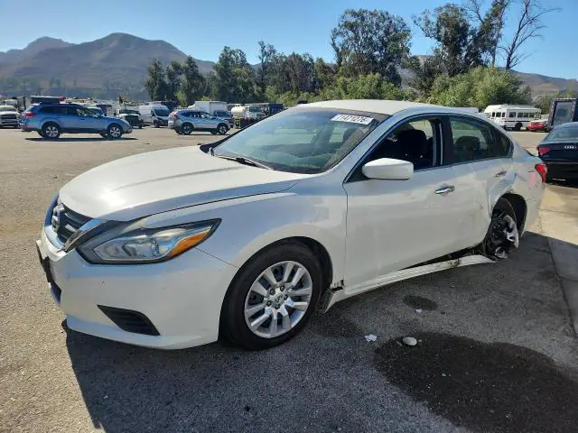 1N4AL3APXGN328280 — 2016 Nissan Altima, Боковая часть (Side), фото до ремонта