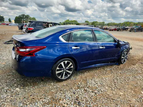 1N4AL3AP1HC498427 — 2017 Nissan Altima, фото 3 с аукциона Copart 14.10.2026, Передняя часть