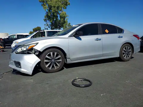 1N4AL3AP2HC178940 — 2017 Nissan Altima, Передняя часть (Front End), фото до ремонта