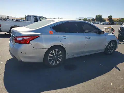 1N4AL3AP2HC178940 — 2017 Nissan Altima, фото 3 с аукциона Copart 30.09.2026, Передняя часть