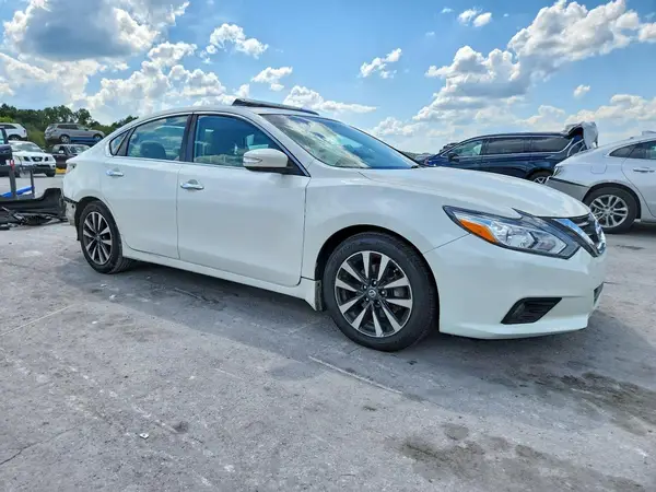 1N4AL3AP9HC222352 — 2017 Nissan Altima, фото 4 с аукциона Copart 13.10.2026, Задняя часть