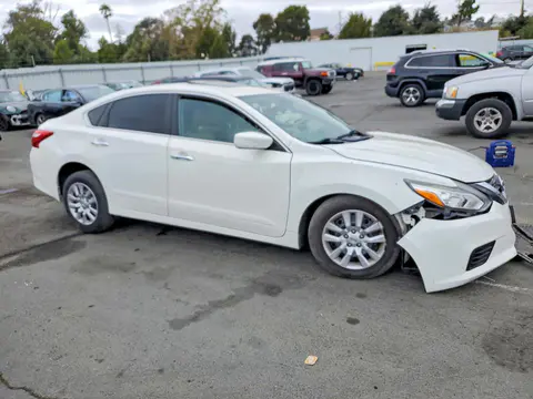 2017 Nissan Altima VIN 1N4AL3AP2HC125252 фото 4
