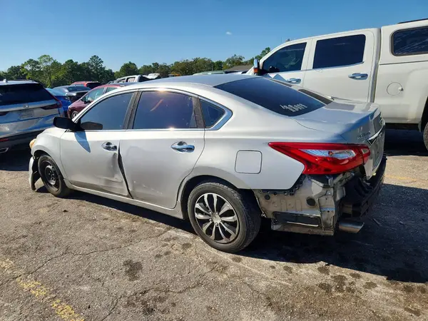 1N4AL3AP4HN366959 — 2017 Nissan Altima, фото 2 с аукциона Copart 12.10.2026, Задняя часть