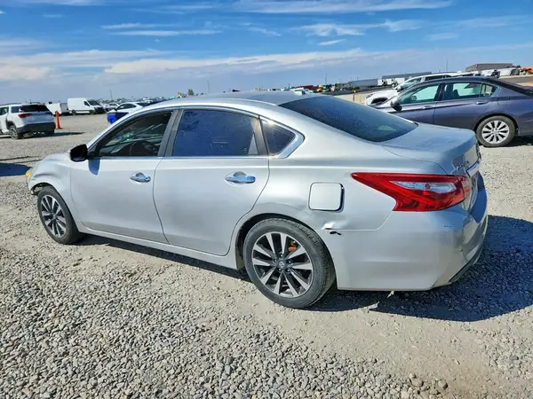 1N4AL3AP5HC196719 — 2017 Nissan Altima, фото 2 с аукциона Copart 06.10.2026, Передняя часть