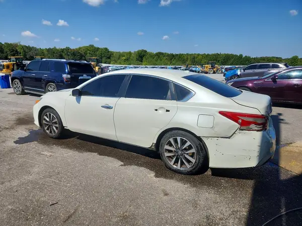 1N4AL3AP1HC215685 — 2017 Nissan Altima, фото 2 с аукциона Copart, Задняя часть