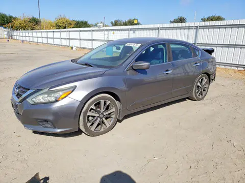1N4AL3AP0HC284058 — 2017 Nissan Altima, Задняя часть (Rear End), фото до ремонта