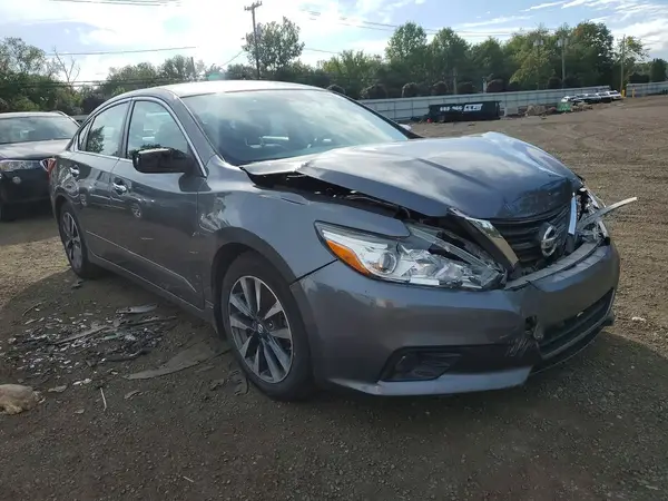 1N4AL3AP7HC126736 — 2017 Nissan Altima, фото 4 с аукциона Copart, Передняя часть