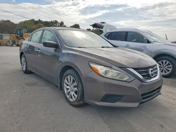 1N4AL3AP3HC145509 — 2017 Nissan Altima, фото 4 с аукциона Copart 30.09.2026, Боковая часть