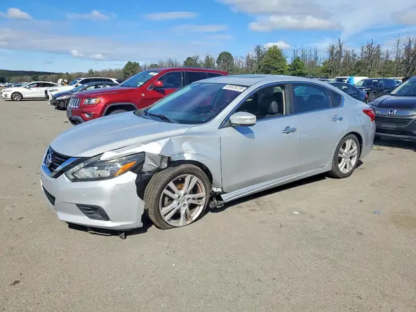 1N4BL3APXHC186370 — 2017 Nissan Altima, Передняя часть (Front End), фото до ремонта