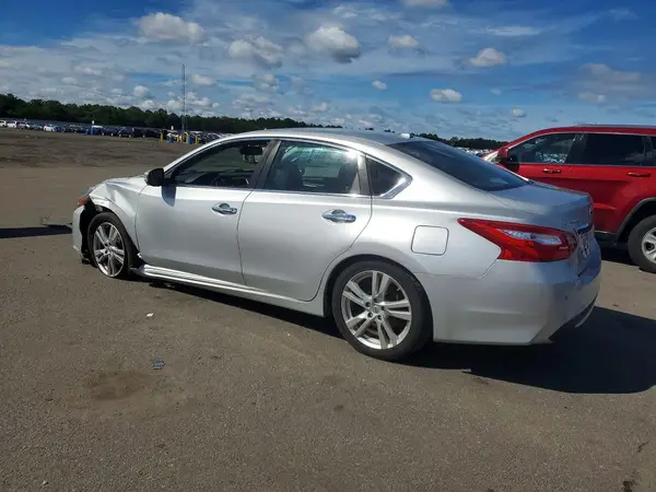 1N4BL3APXHC186370 — 2017 Nissan Altima, фото 2 с аукциона Copart 30.09.2026, Передняя часть