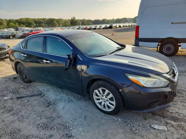 1N4AL3AP9HN341426 — 2017 Nissan Altima, фото 4 с аукциона Copart, Передняя часть