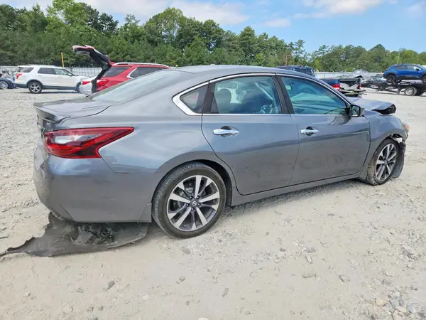 1N4AL3AP4HN357369 — 2017 Nissan Altima, фото 3 с аукциона Copart 13.10.2026, Передняя часть