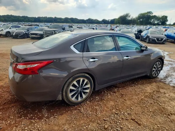 1N4AL3AP0HC245874 — 2017 Nissan Altima, фото 3 с аукциона Copart, Передняя часть
