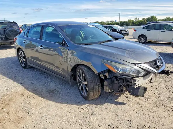 1N4AL3AP3HC282482 — 2017 Nissan Altima, фото 4 с аукциона Copart 05.10.2026, Передняя часть