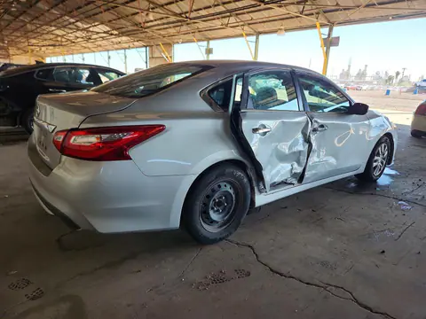 2017 Nissan Altima VIN 1N4AL3AP8HN365748 фото 3
