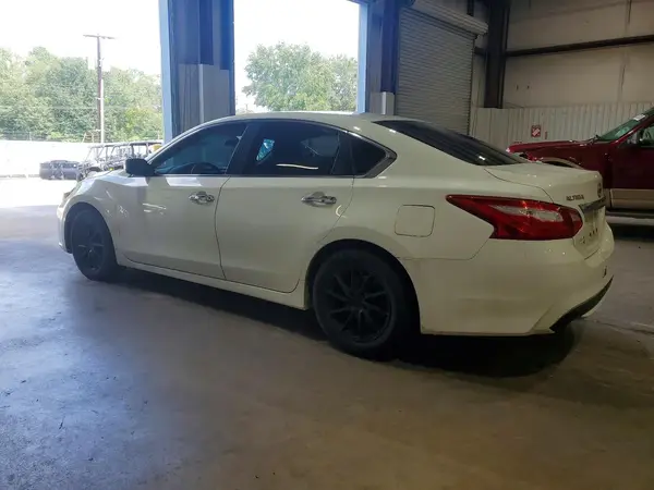 1N4AL3AP0HC203219 — 2017 Nissan Altima, фото 2 с аукциона Copart 28.09.2026, Передняя часть