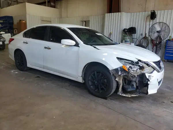 1N4AL3AP0HC203219 — 2017 Nissan Altima, фото 4 с аукциона Copart 28.09.2026, Передняя часть