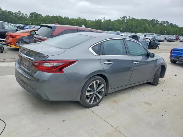 1N4AL3AP1HC117949 — 2017 Nissan Altima, фото 3 с аукциона Copart, Передняя часть