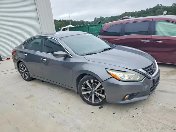 1N4AL3AP1HC117949 — 2017 Nissan Altima, фото 4 с аукциона Copart, Передняя часть