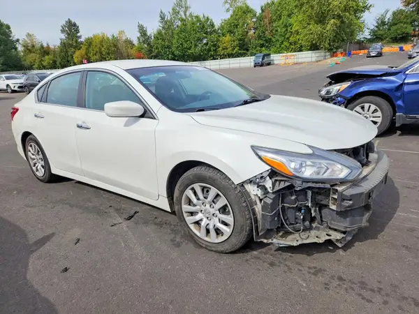 1N4AL3AP2HN354423 — 2017 Nissan Altima, фото 4 с аукциона Copart, Передняя часть