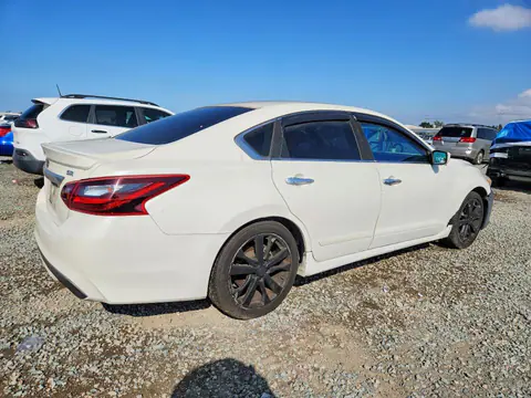2017 Nissan Altima VIN 1N4AL3AP5HC118893 фото 3