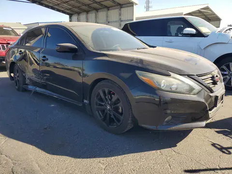 2017 Nissan Altima VIN 1N4AL3AP1HC268225 фото 4