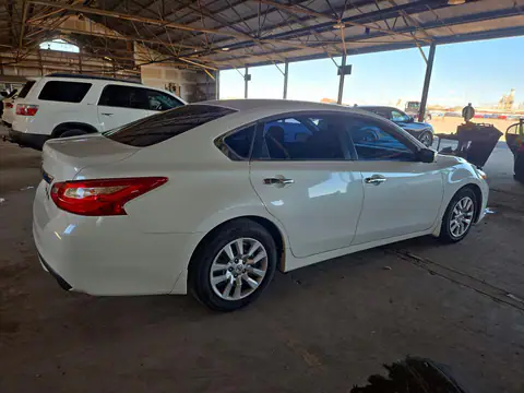 1N4AL3AP0HN312669 — 2017 Nissan Altima, фото 3 с аукциона Copart 14.10.2026, Мелкие вмятины и царапины