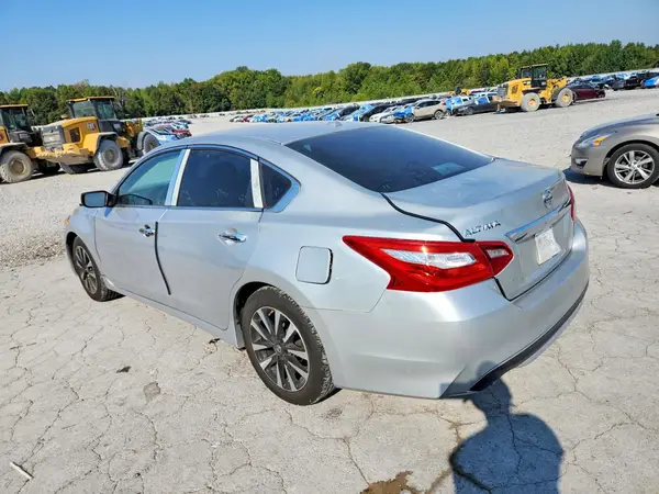 1N4AL3AP5JC234830 — 2018 Nissan Altima, фото 2 с аукциона Copart, Передняя часть