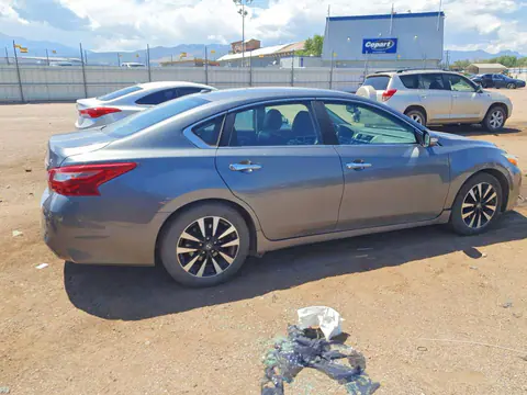 2018 Nissan Altima VIN 1N4AL3AP3JC125265 фото 3