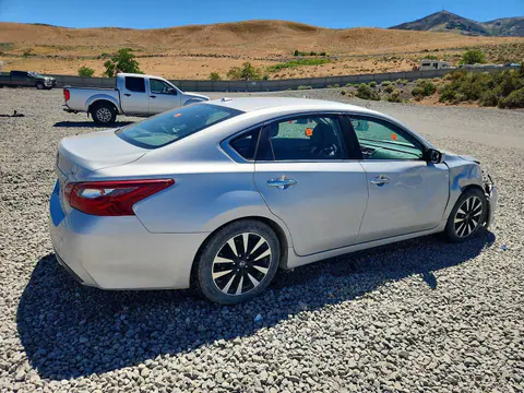 2018 Nissan Altima VIN 1N4AL3AP6JC153674 фото 3