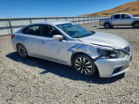 2018 Nissan Altima VIN 1N4AL3AP6JC153674 фото 4