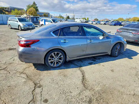 2018 Nissan Altima VIN 1N4AL3AP0JC285779 фото 3