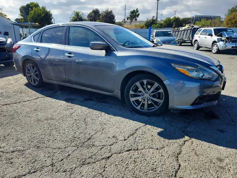 2018 Nissan Altima VIN 1N4AL3AP0JC285779 фото 4