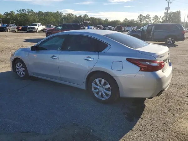 1N4AL3AP0JC182670 — 2018 Nissan Altima, фото 2 с аукциона Copart, Передняя часть