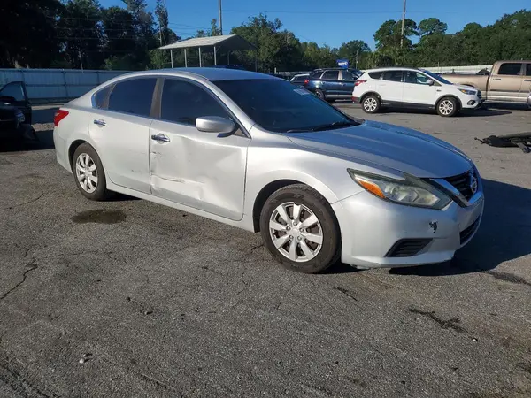 1N4AL3AP0JC182670 — 2018 Nissan Altima, фото 4 с аукциона Copart, Передняя часть