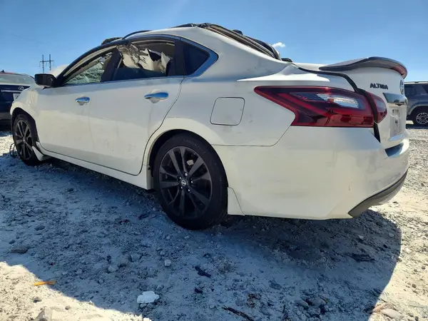 1N4AL3AP9JC159873 — 2018 Nissan Altima, фото 2 с аукциона Copart 07.10.2026, Повреждения со всех сторон