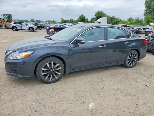 1N4AL3APXJC218199 — 2018 Nissan Altima, Повреждения снизу (Undercarriage), фото до ремонта