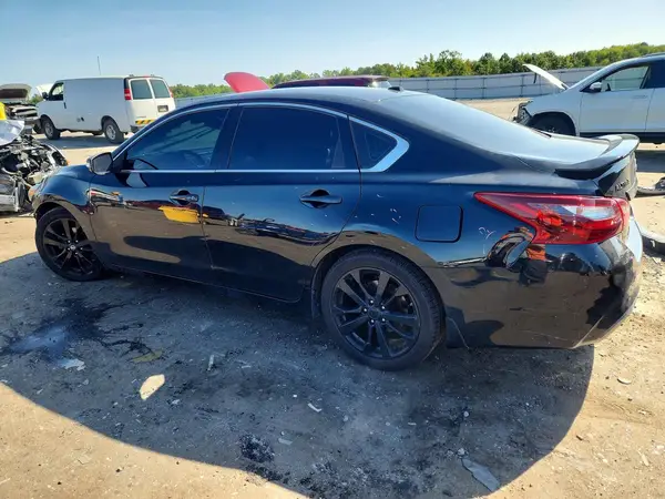 1N4AL3AP5JC244130 — 2018 Nissan Altima, фото 2 с аукциона Copart, Передняя часть