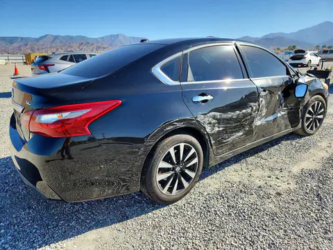 2018 Nissan Altima VIN 1N4AL3AP1JC229155 фото 3
