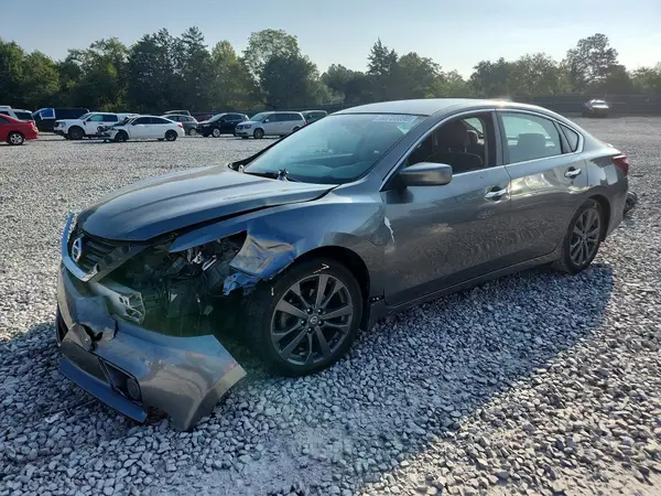1N4AL3AP5JC293943 — 2018 Nissan Altima, Передняя часть (Front End), фото до ремонта