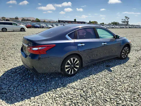 2018 Nissan Altima VIN 1N4AL3AP6JC133151 фото 3
