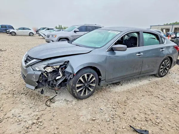1N4AL3AP1JC207415 — 2018 Nissan Altima, Передняя часть (Front End), фото до ремонта