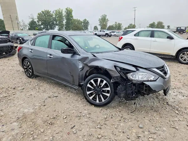 1N4AL3AP1JC207415 — 2018 Nissan Altima, фото 4 с аукциона Copart, Передняя часть